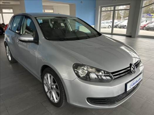 Volkswagen Golf 1,4   TSI 90 kW,Trendline,SERVISKA