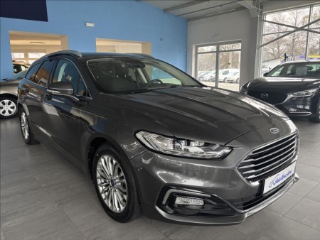 Ford Mondeo 2,0   1. MAJ,SERVISKA,TITANIUM