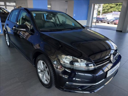 Volkswagen Golf 1,5   TSI 110kW,HIGHLINE,ČR,1.MAJ